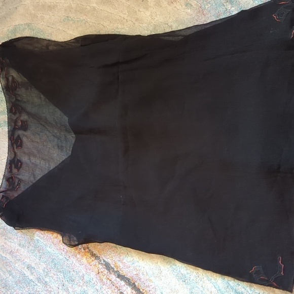 Elie Tahari 100% Silk Top Women's Size Medium Black Embroidered Y2k - Picture 11 of 11